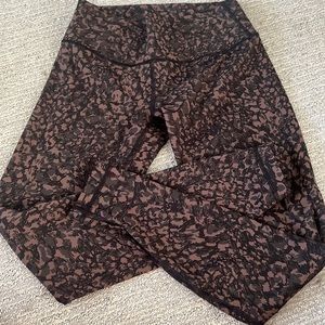 Lululemon brown and black leggings